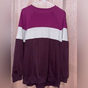 Colorblock Crewneck Sweatshirt - Women’s M